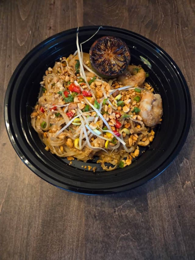 Shrimp Pad Thai.