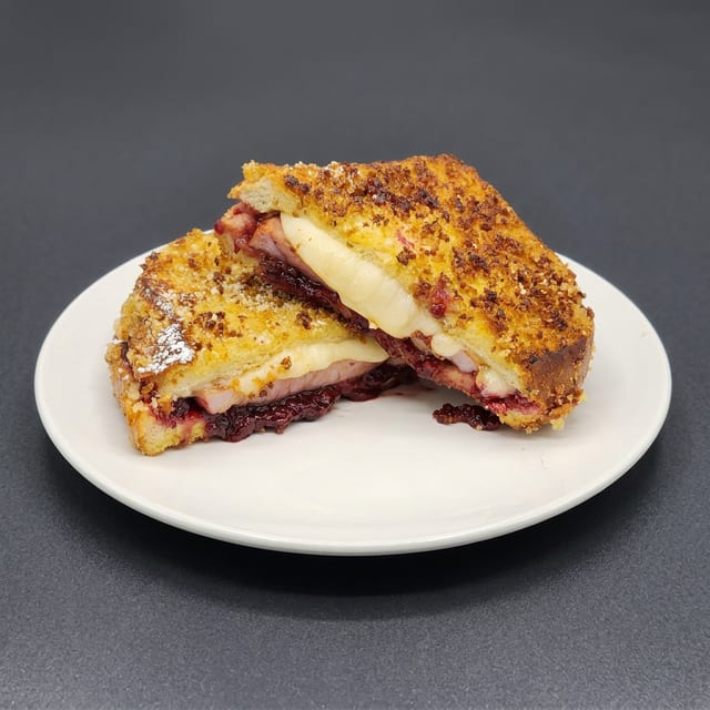 Monte Cristo Sandwich.